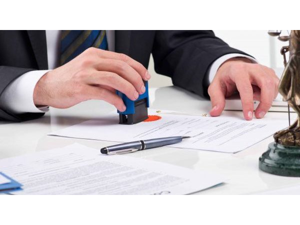 Những hợp đồng về giao dịch bất động sản nào bắt buộc phải công chứng tại Phòng công chứng, Văn phòng công chứng?